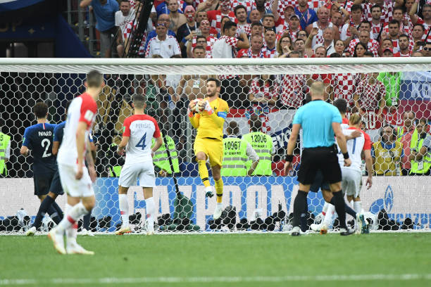 反而越挫越 反而越挫越