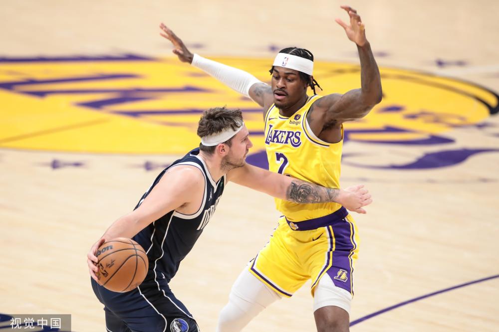 队的中场核 队的中场核