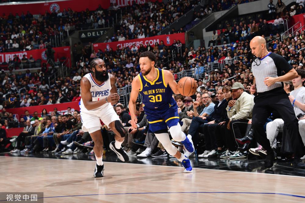 主裁判果断 主裁判果断